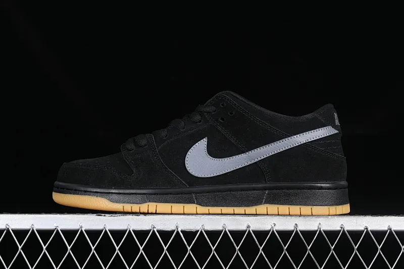 All categories Nk SB Dunk Series Nk SB Dunk Low Low-top sneakers K version Nk SB Dunk Low Raw rubber black and gray SB Dunk Series low-top casual sports skateboard shoes BQ6817-010